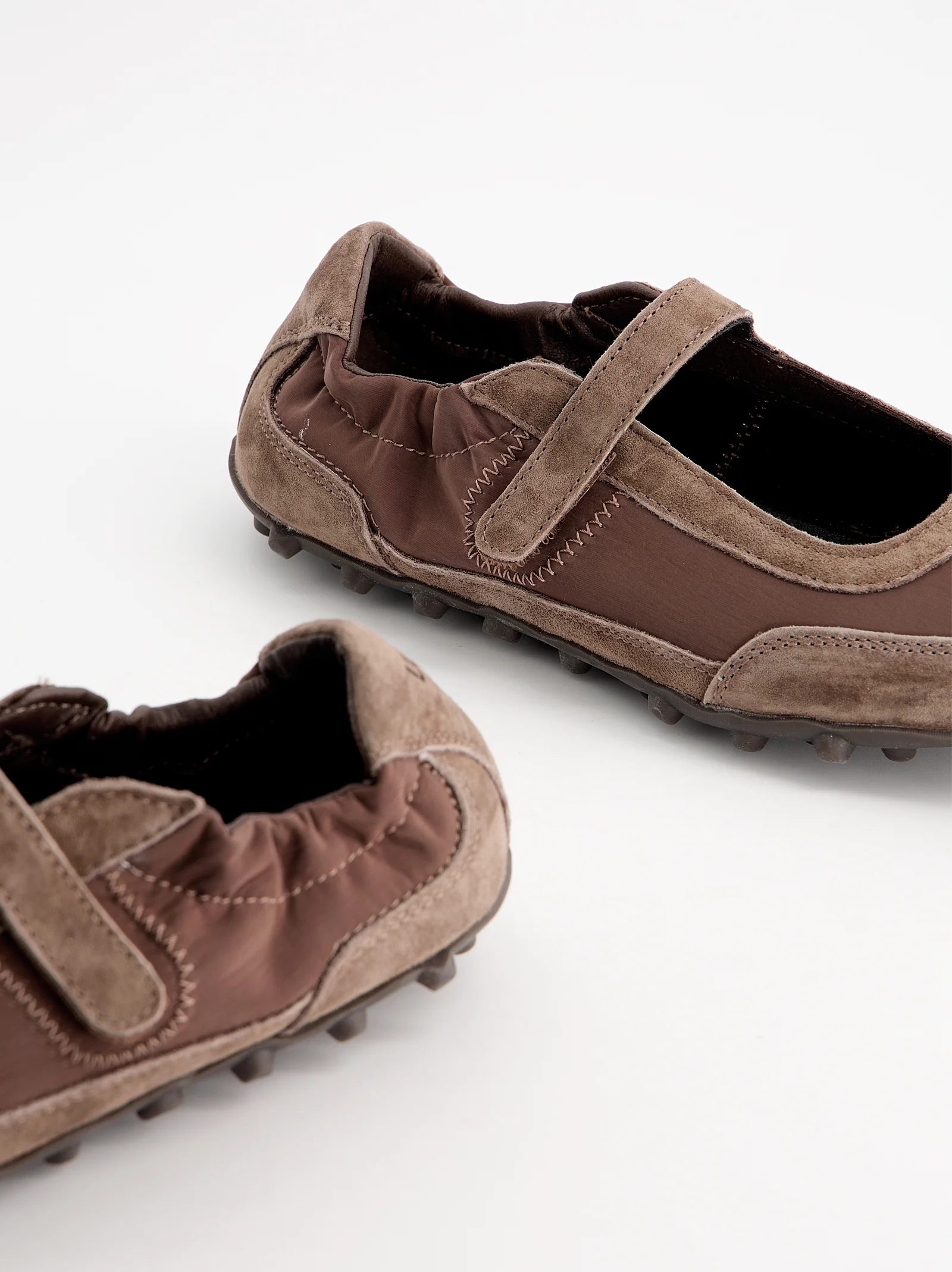 Bailarinas deportivas fruncidas mary jane - Krown - Image 3