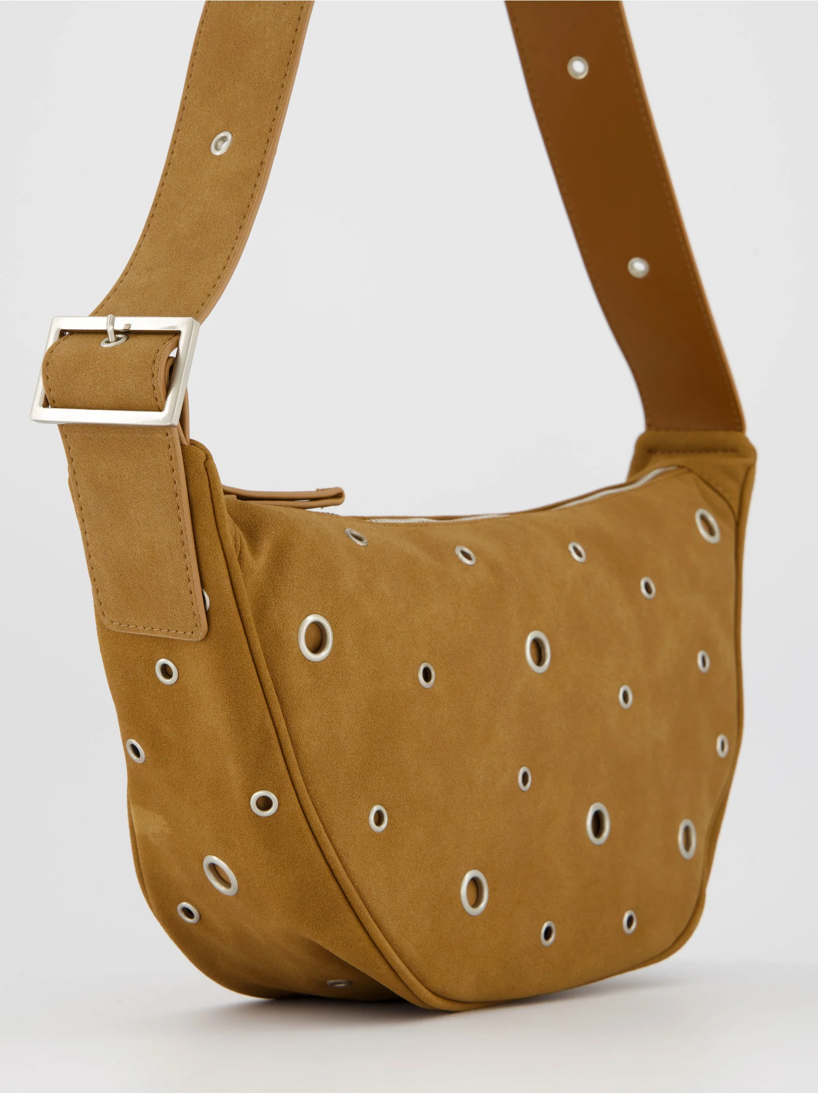 Bolso de piel con arandelas - Sandi - Image 3