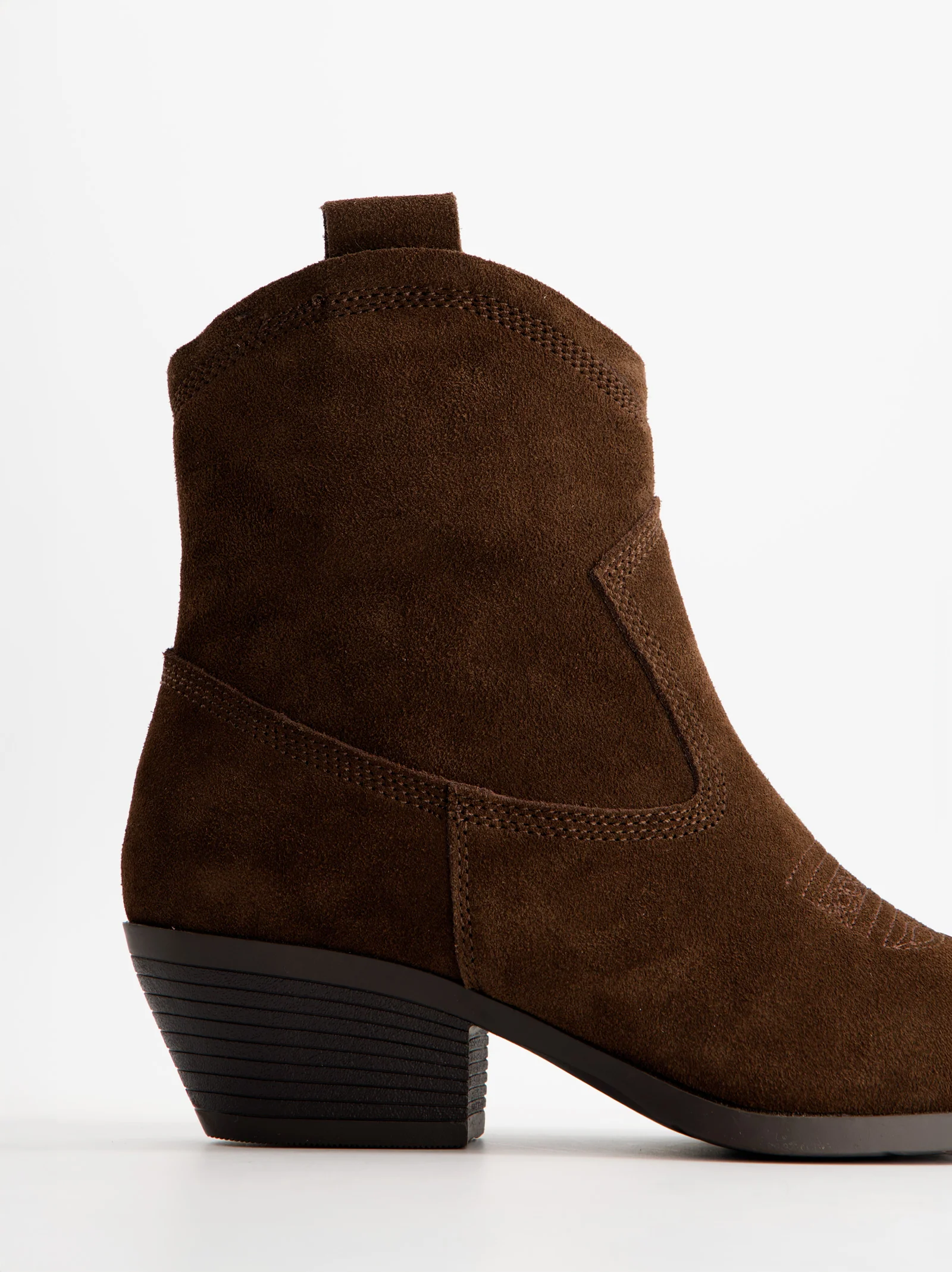 Botines cowboy de ante con tacón - Aroa - Image 4