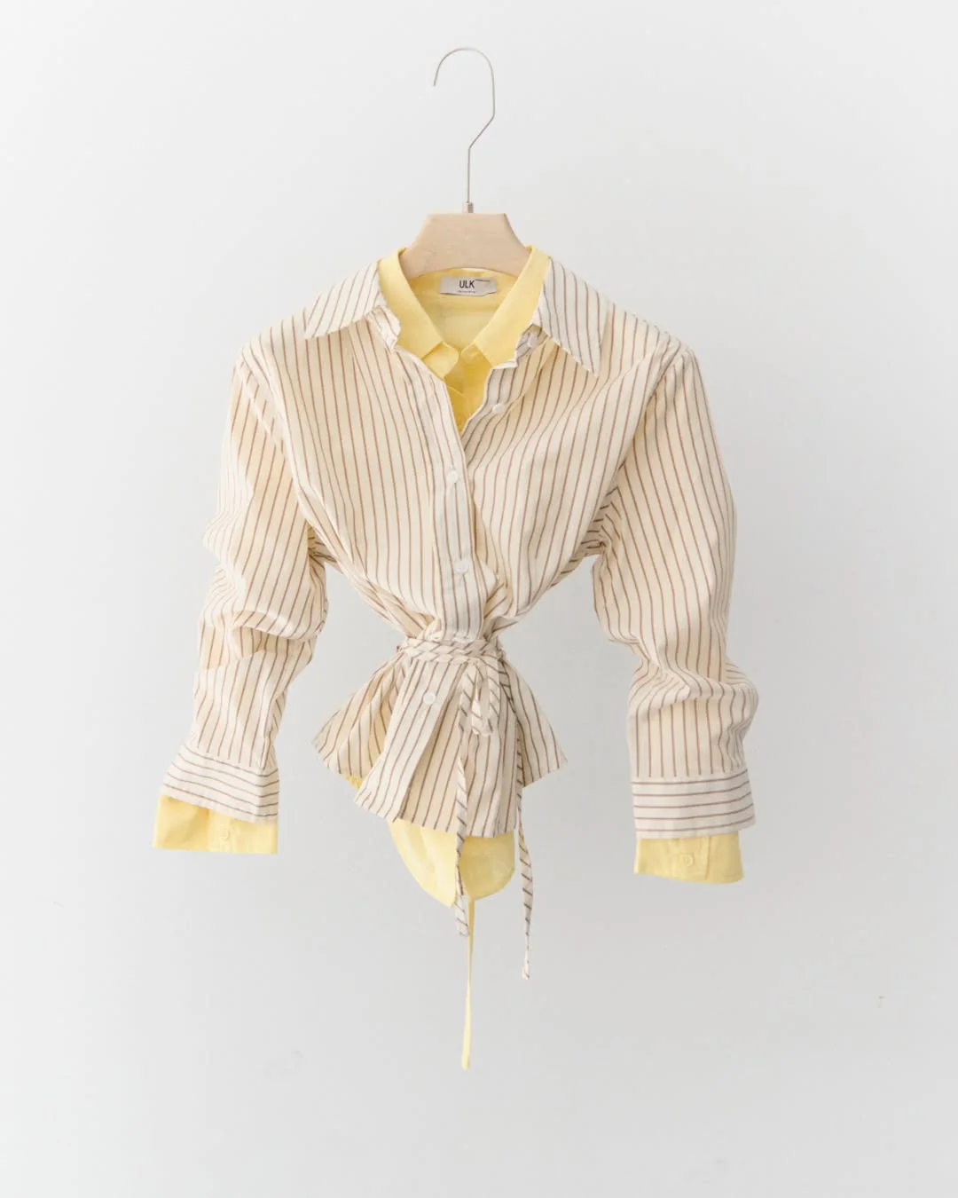 Camisa a rayas con ajuste trasero - Miraela - Image 4