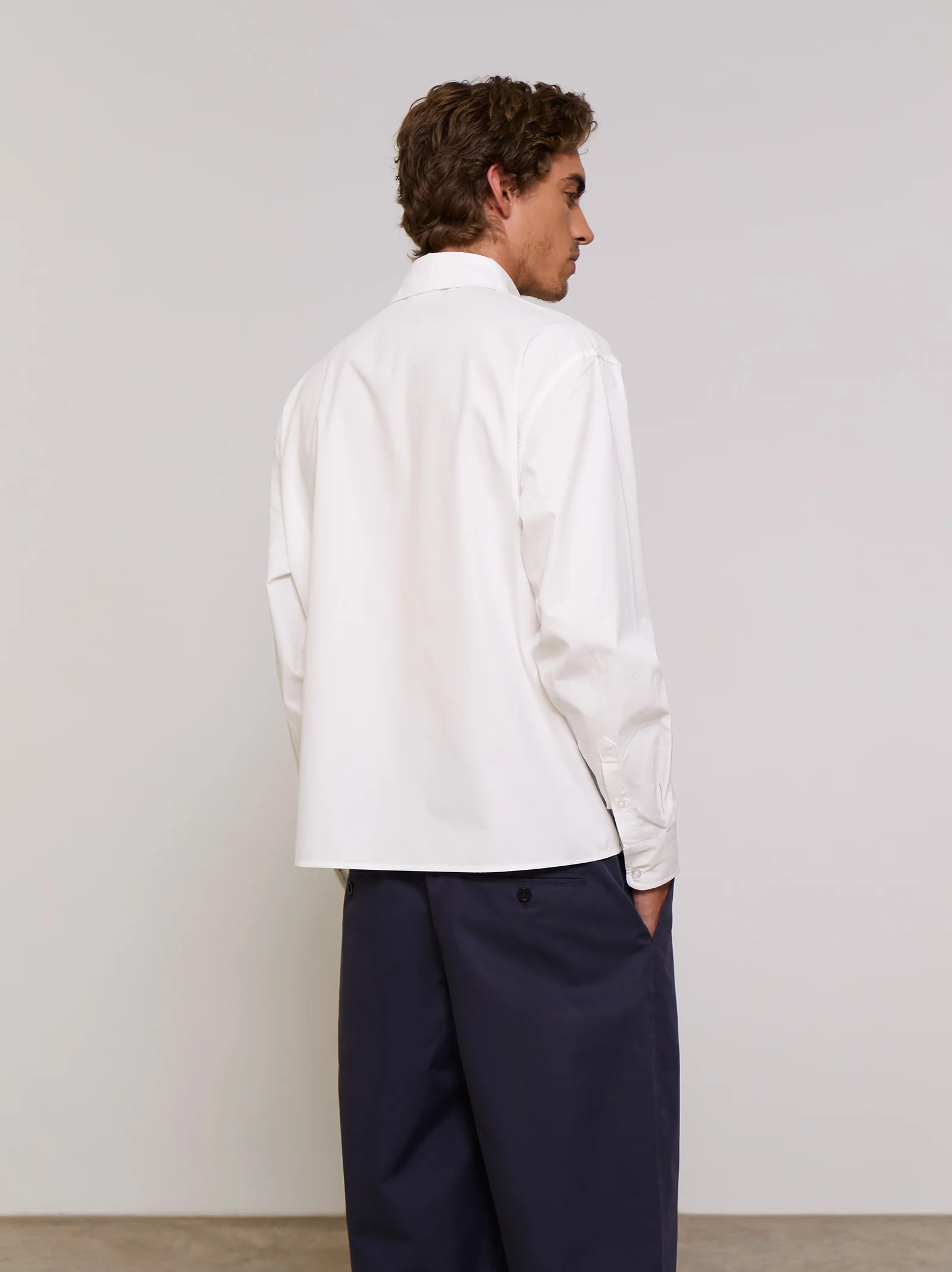 Camisa blanca regular fit - ULK James - Image 5