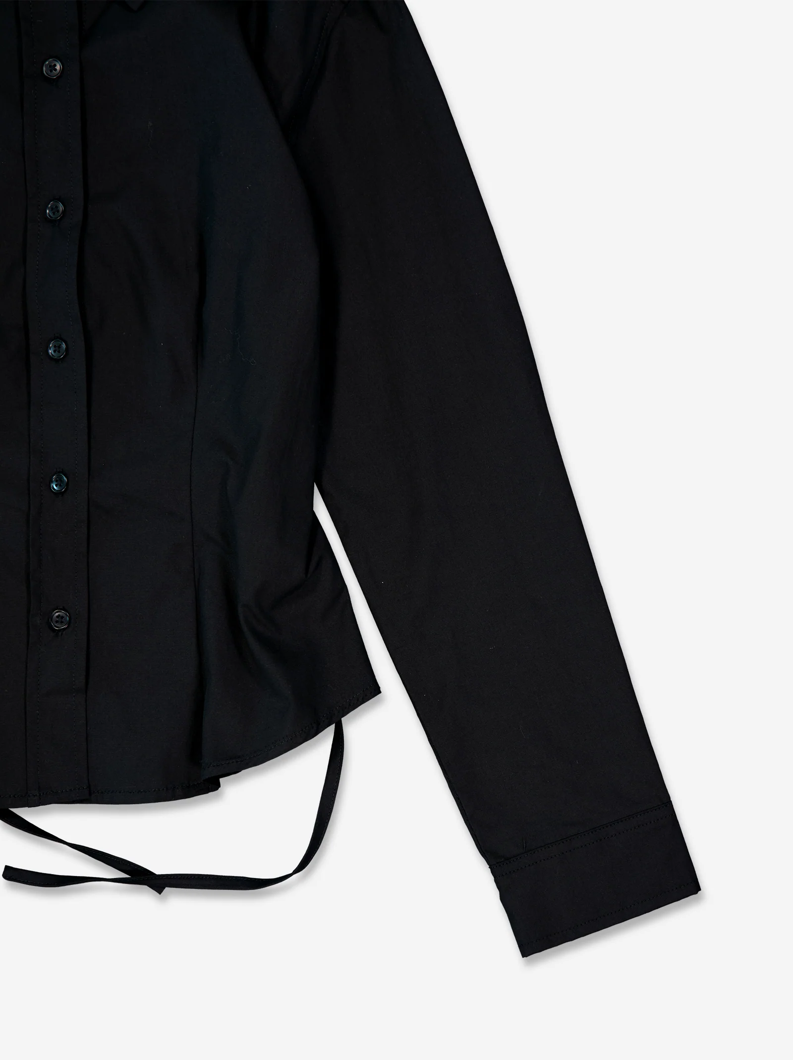 Camisa negra con ajuste trasero - Mirae - Image 5