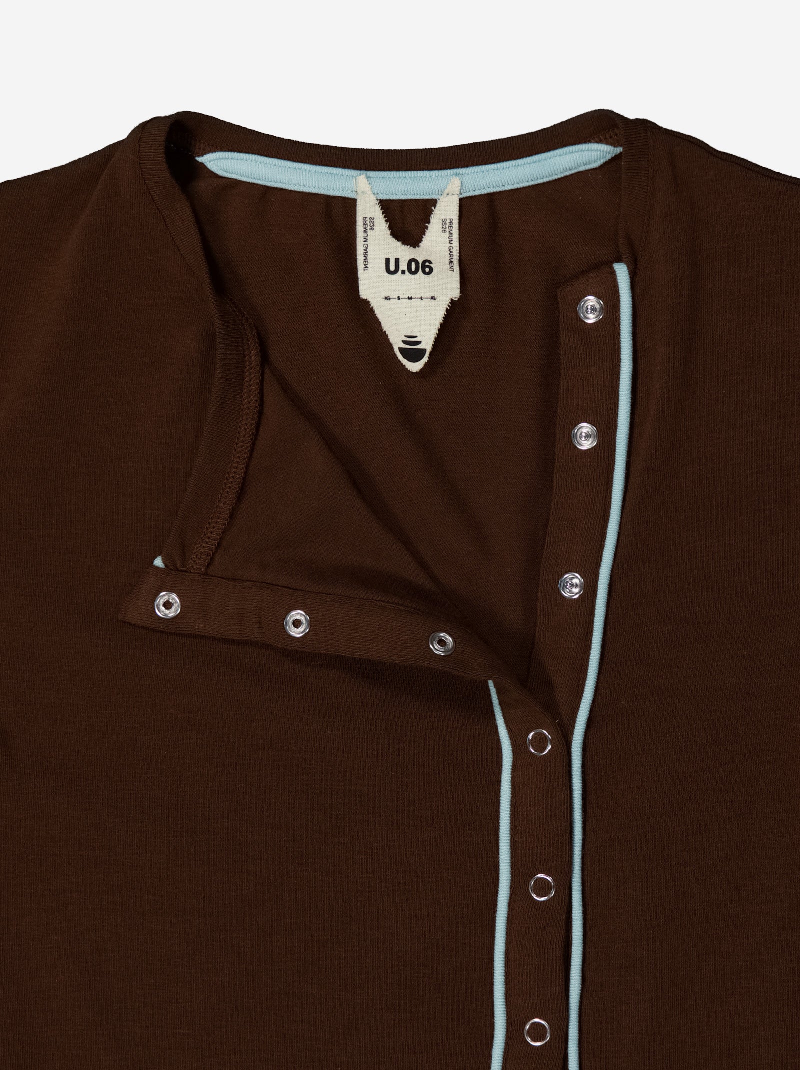 Camiseta marrón con detalle de vivos en contraste - Mani - Image 4
