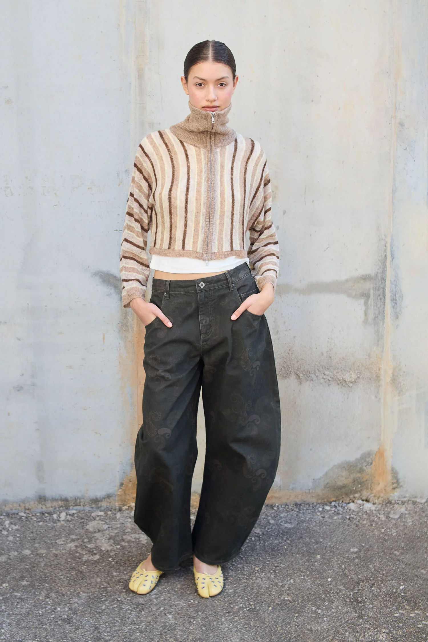 Chaqueta de punto cropped a rayas con cuello fold-over - Luzia - Image 4