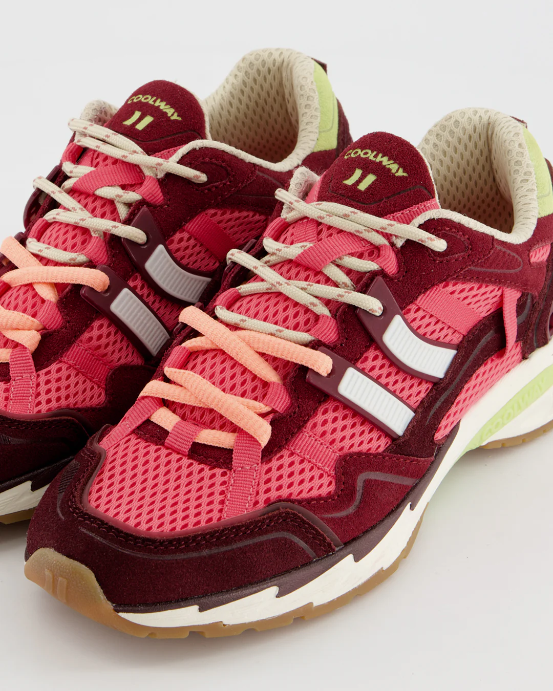 Coolway 2003 Dragon Fruit - Zapatillas deportivas de ante y malla - Image 4