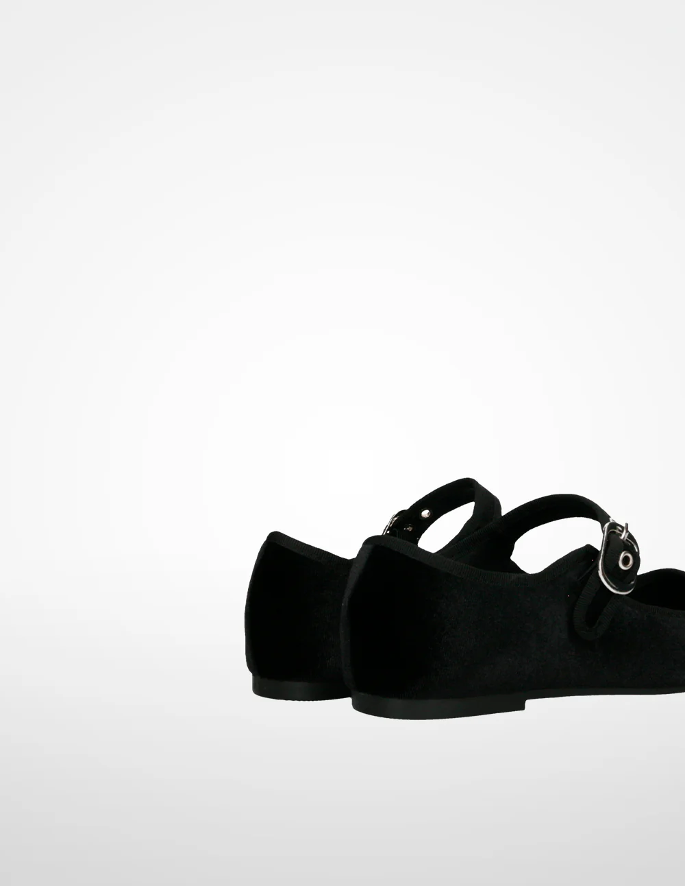 Essentials by Ulanka Rosi - Venecianas - Image 4