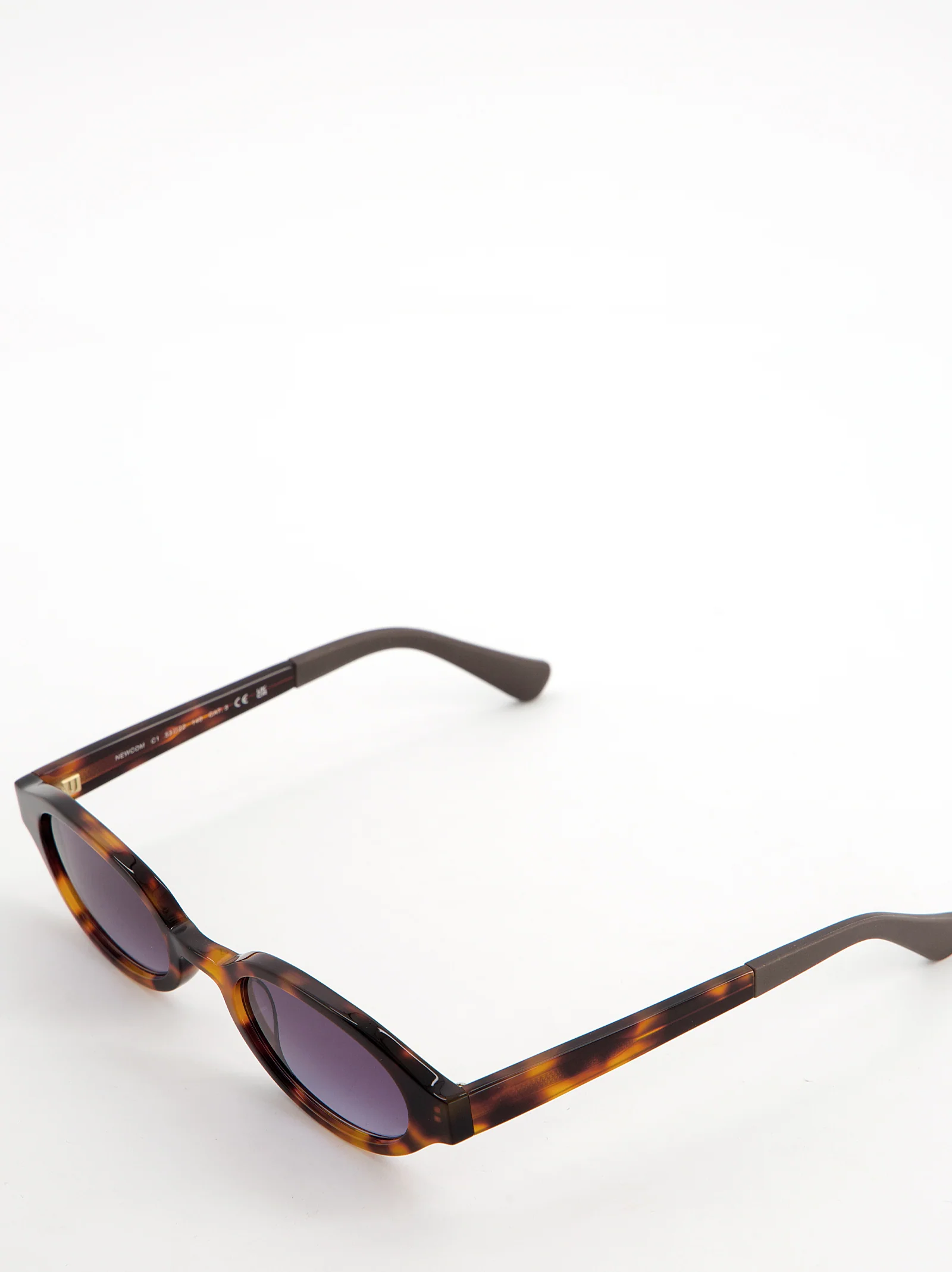 Gafas de sol ovaladas carey con lente lila - Newcom - Image 5