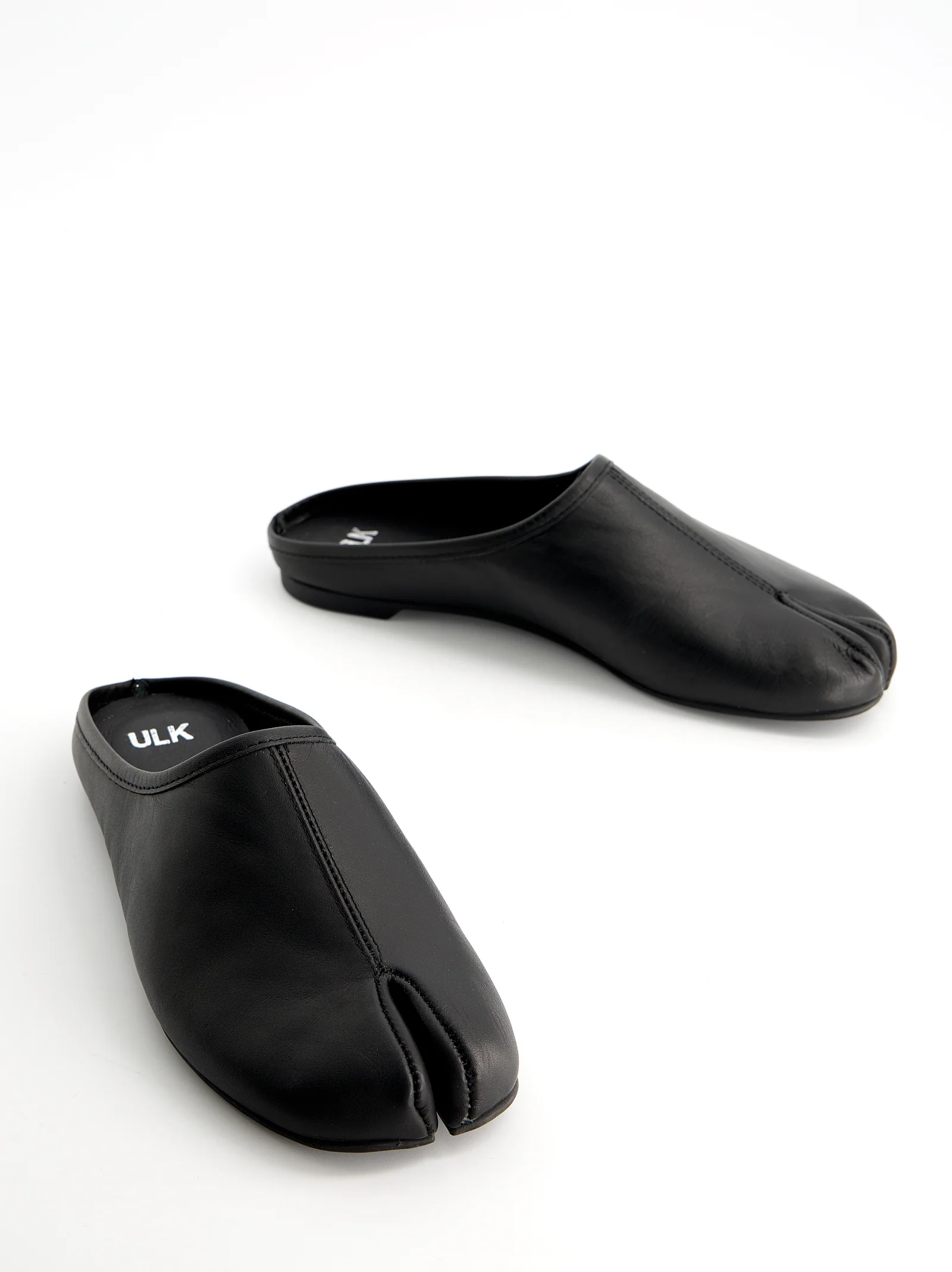 Mules tabi en piel negra - Casablanca - Image 3