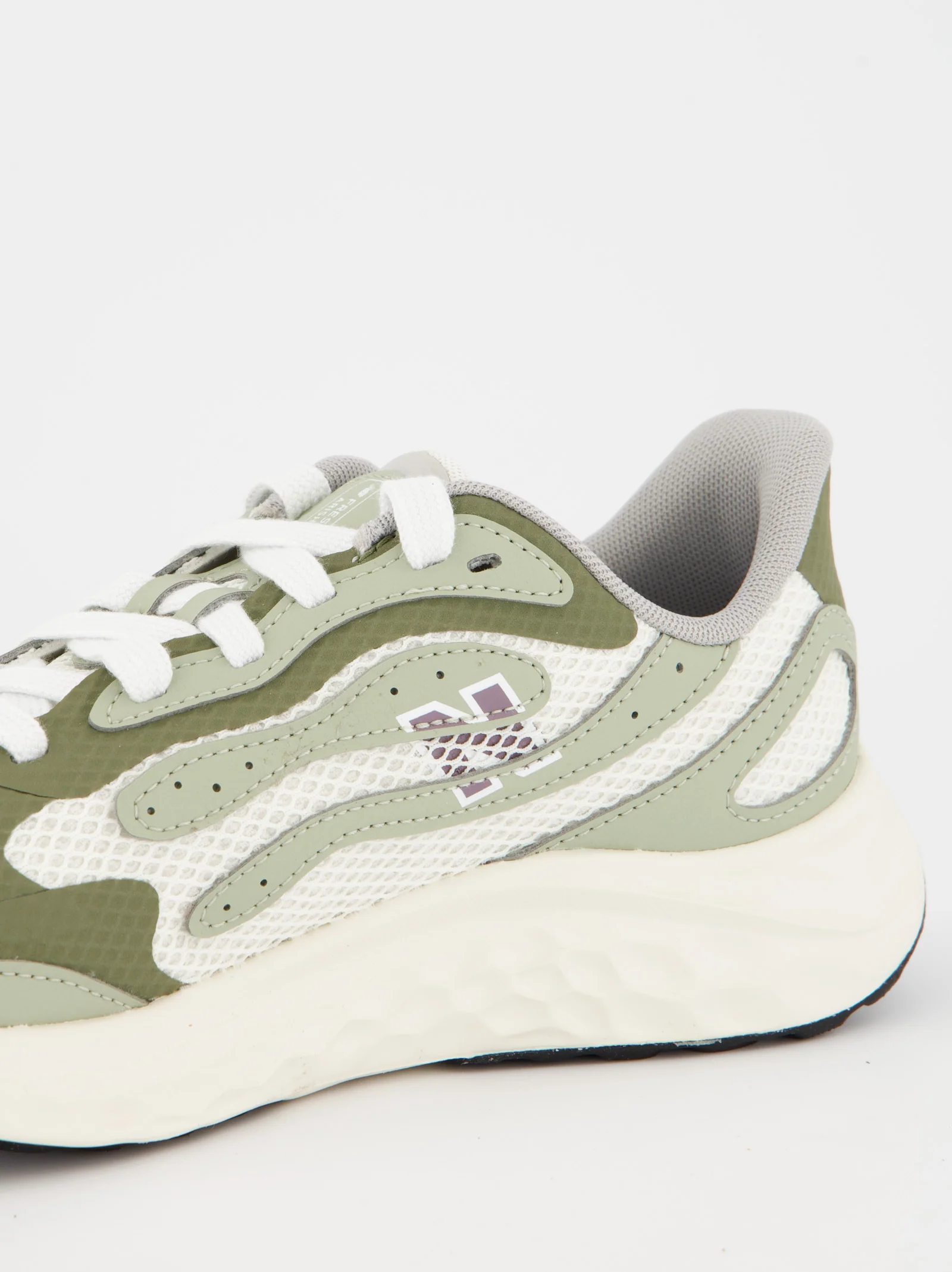 New Balance Arishi - Zapatillas verdes de mujer - Image 4