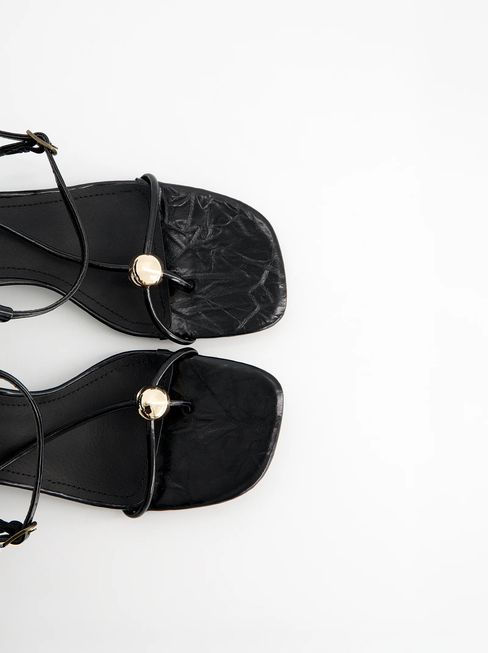 Sandalias tiras finas tacón bajo - Bolly - Image 4