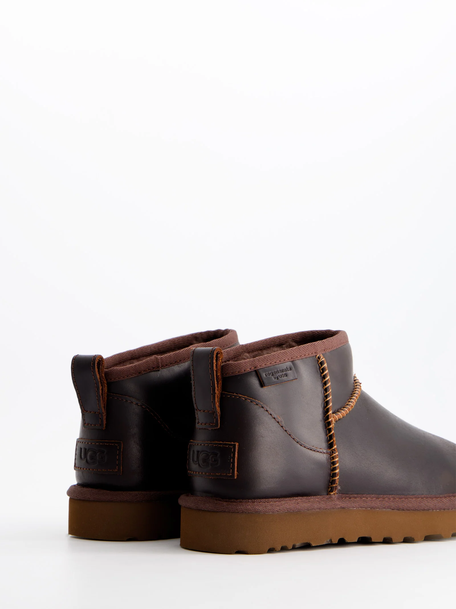 UGG Classic Ultra Mini Leather Regenerate - Botines de piel con forro interior - Image 5