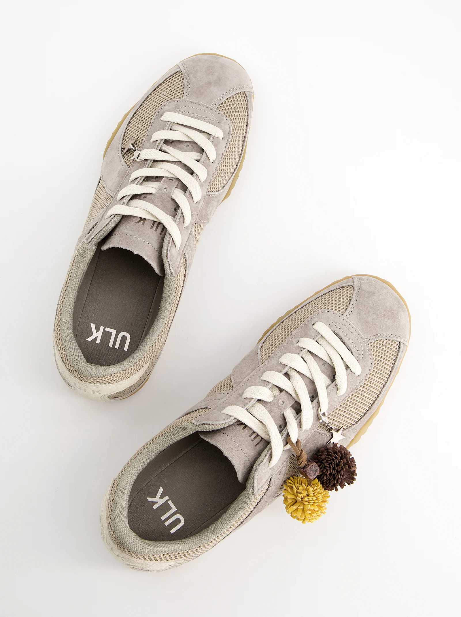 Zapatillas de ante transpirables con charms - Sendai - Image 2