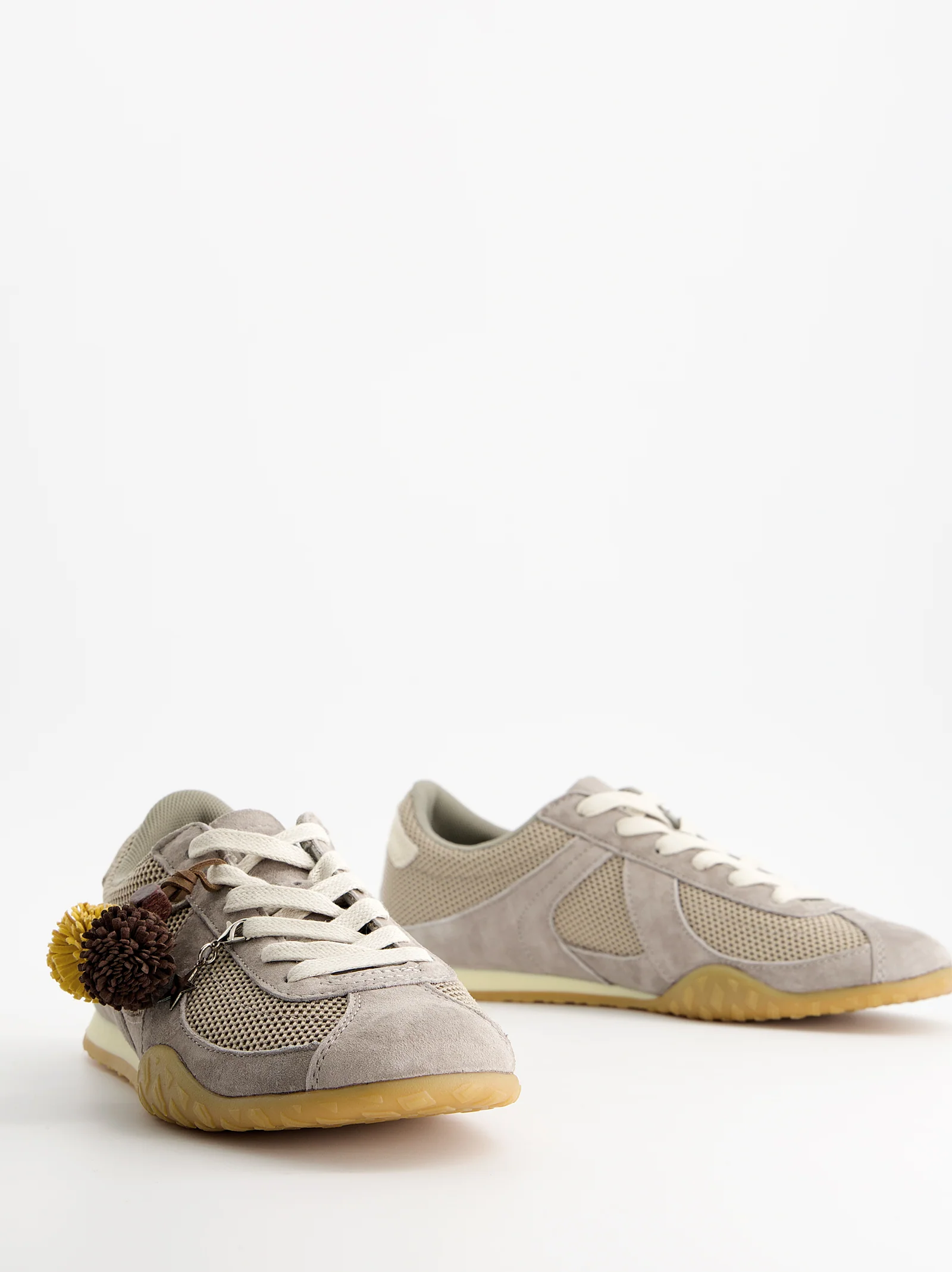 Zapatillas de ante transpirables con charms - Sendai - Image 5
