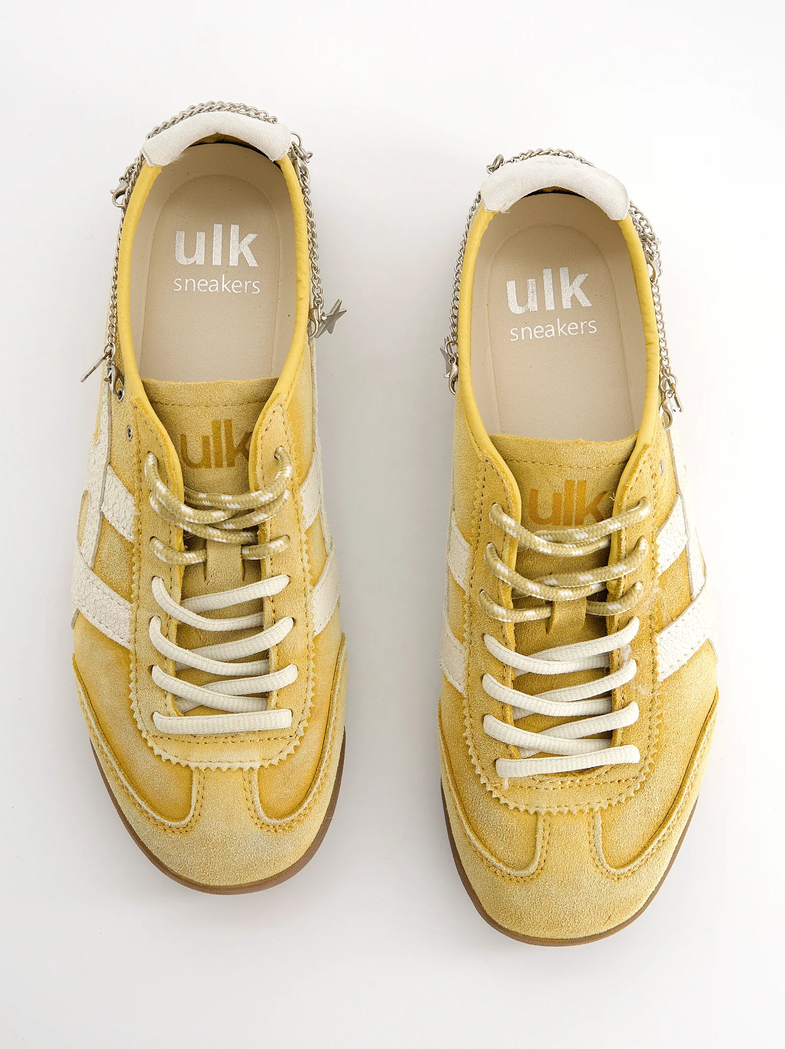 Zapatillas de ante vintage con charms - Onix - Image 4