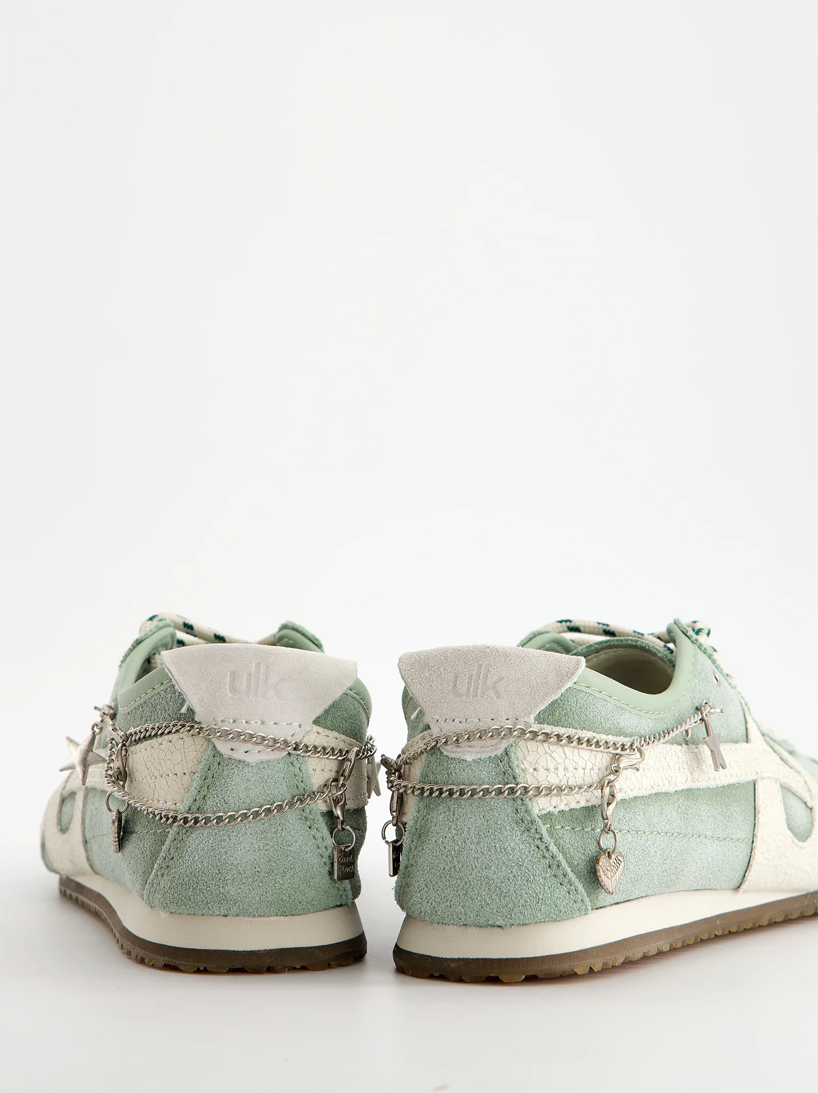 Zapatillas de ante vintage con charms Onix - Image 5