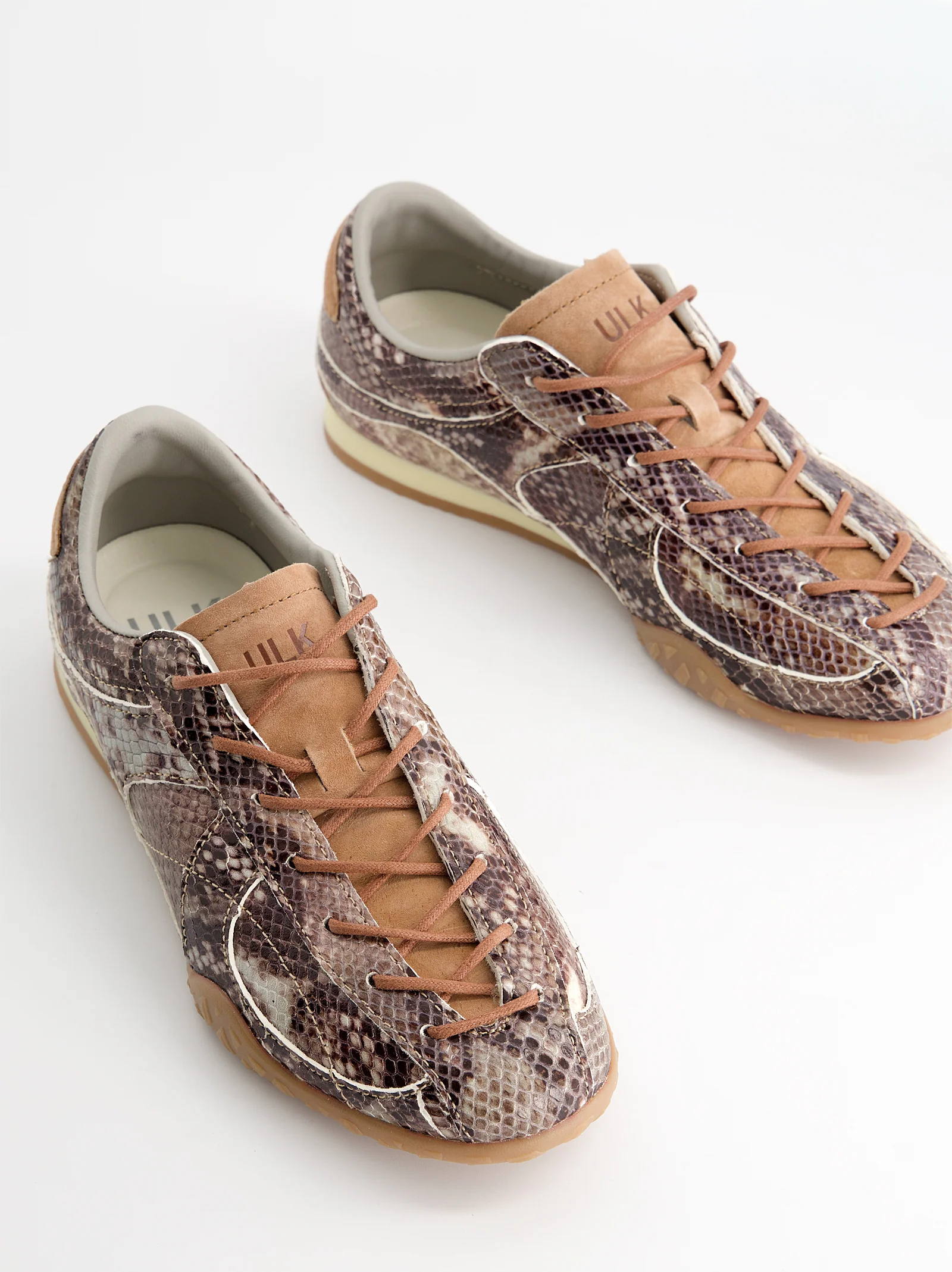 Zapatillas de piel animal print - Chambal - Image 2