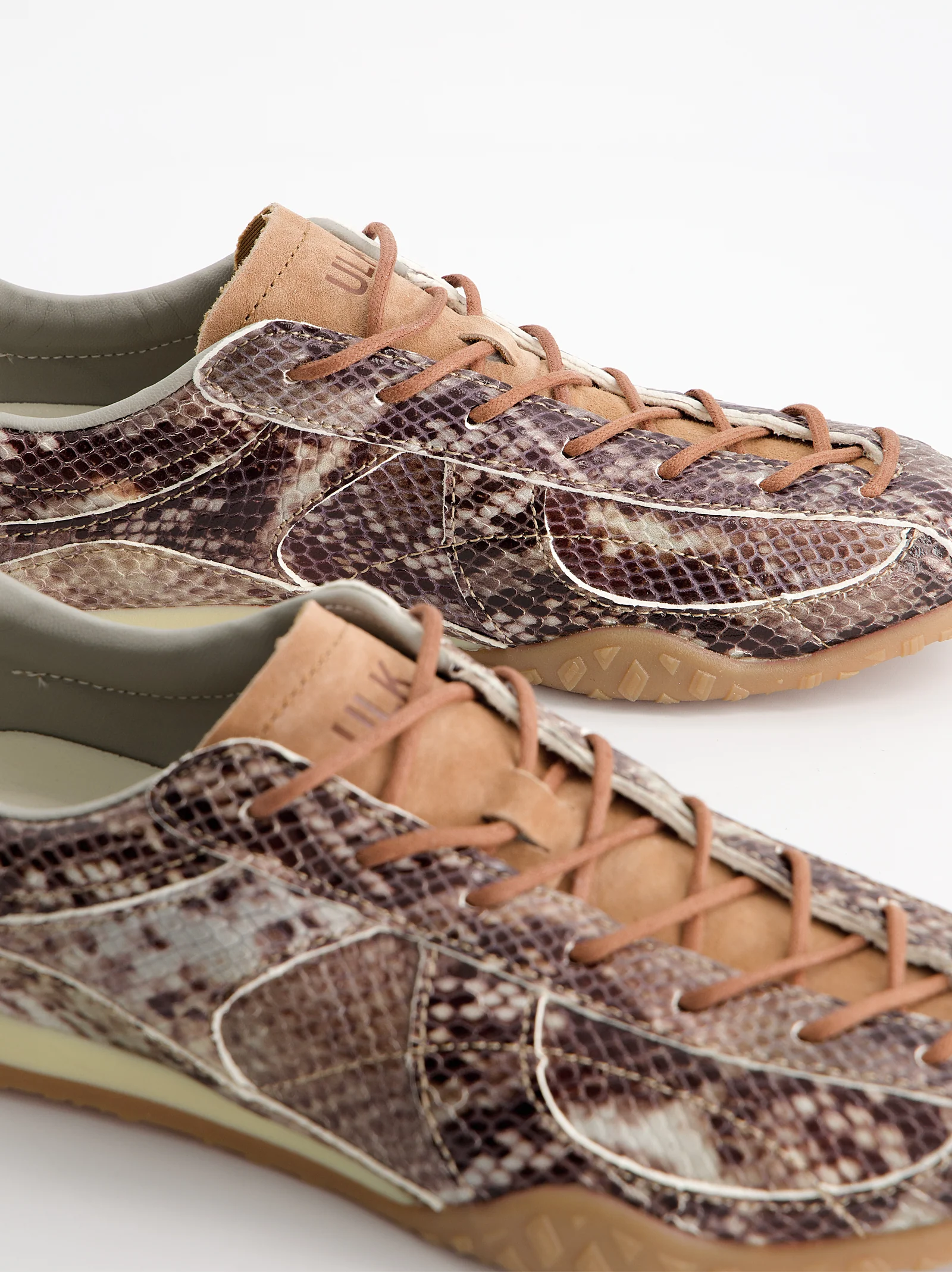 Zapatillas de piel animal print - Chambal - Image 3