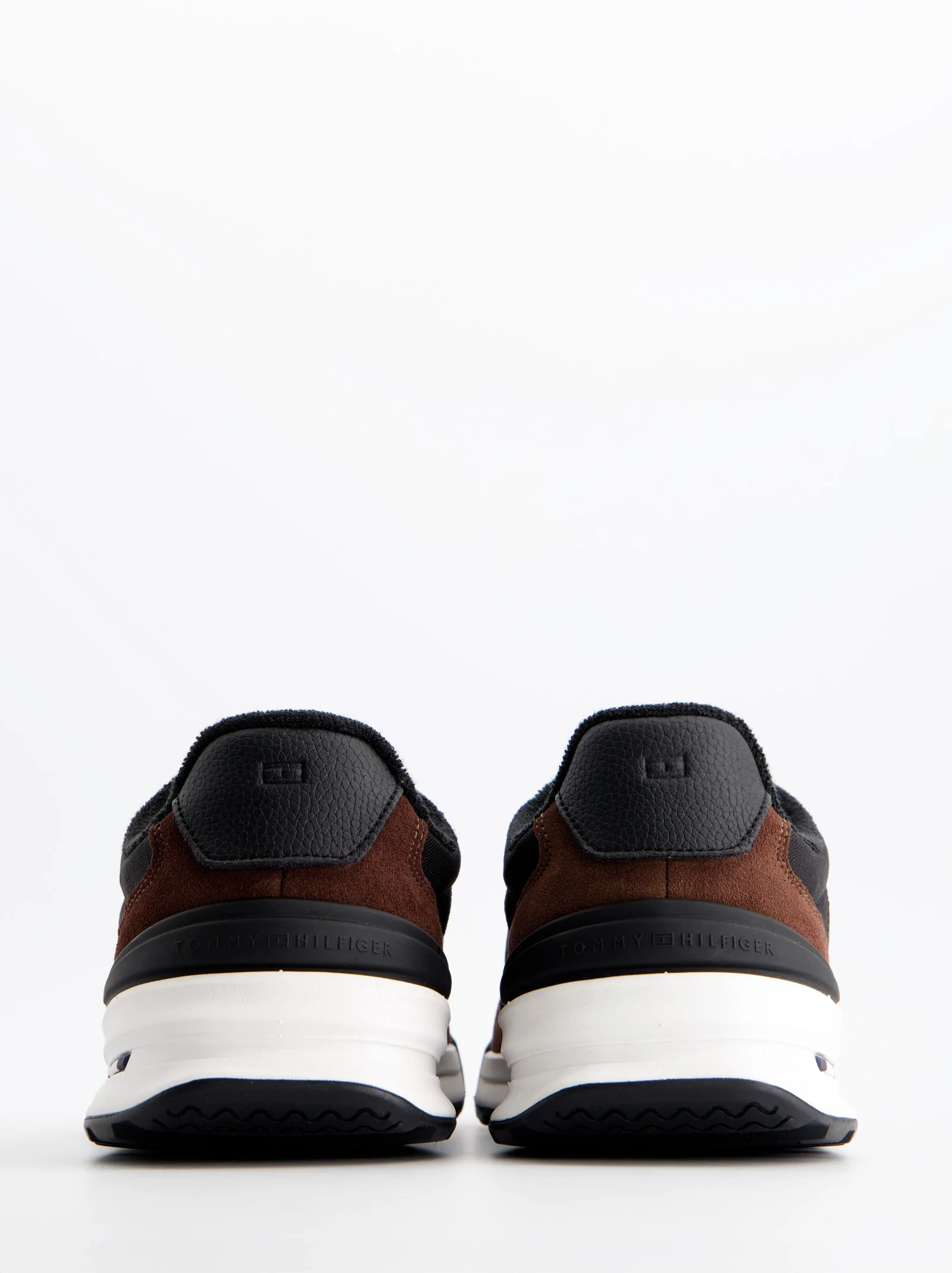Zapatillas de piel para hombre - Tommy Hilfiger Retro Runner - Image 5