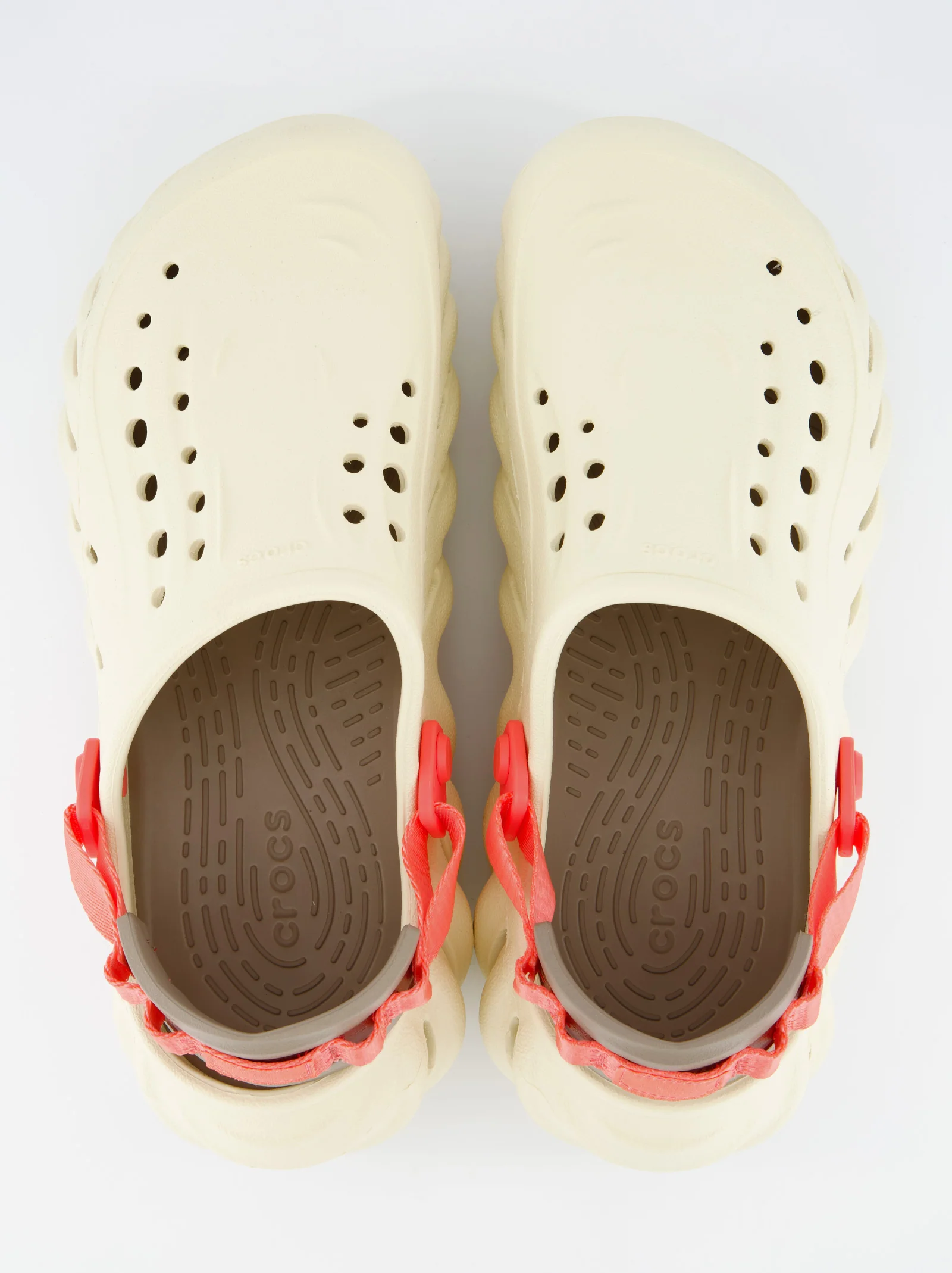 Zuecos de goma para hombre Crocs Echo - Image 4